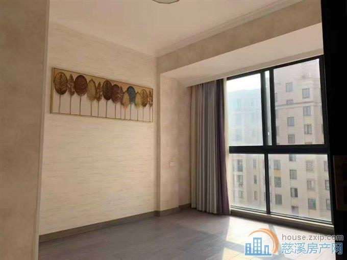 新潮塘南苑西区160平精装车位178万