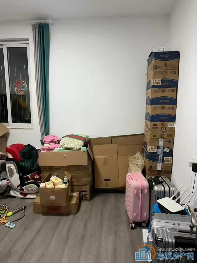 历山舜韵华庭130平四室精装88万