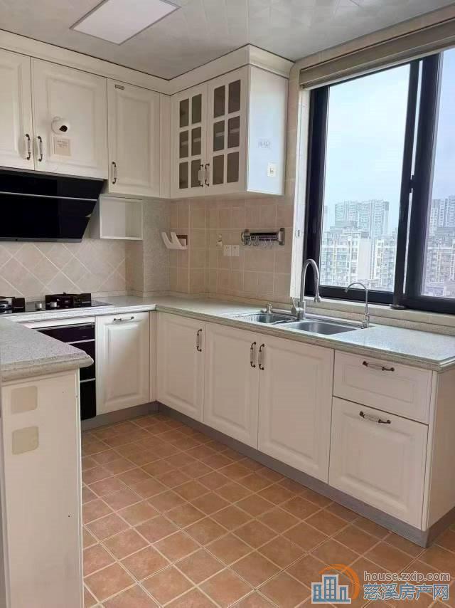 金仕华庭124平精装185万字母车位另算