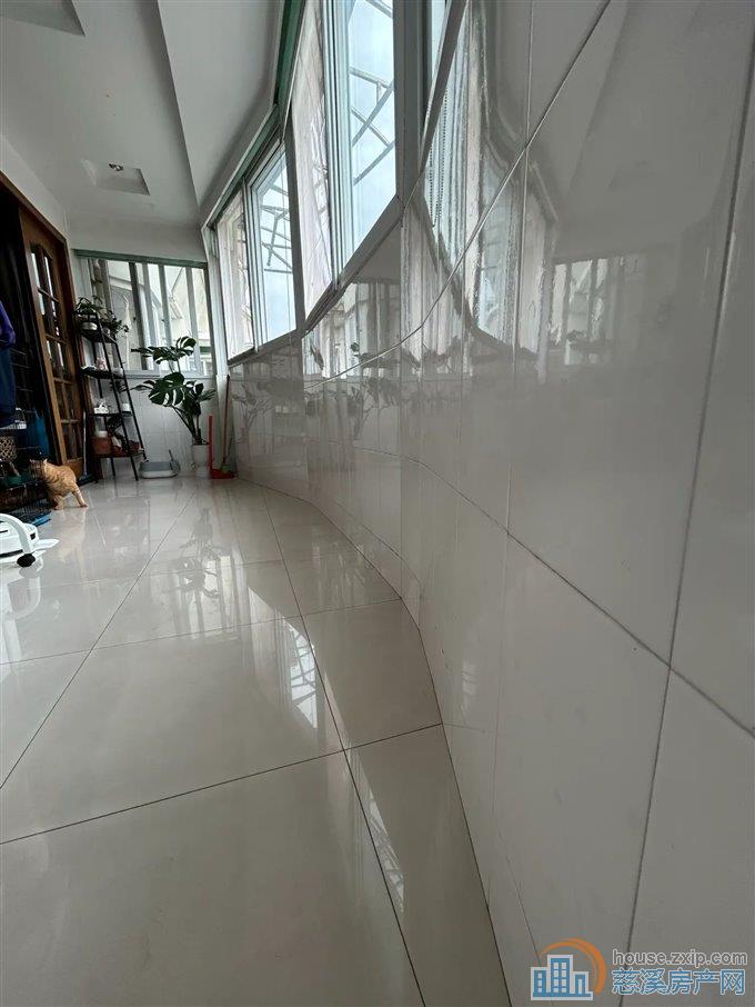 华泰苑161平139万送车库实验书包