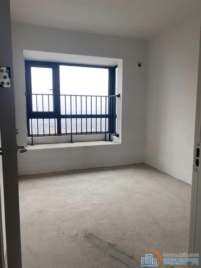 急卖 红星天铂 单价仅7000次新小区