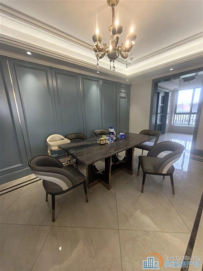 天悦湾花苑 豪装196平238万楼.王位