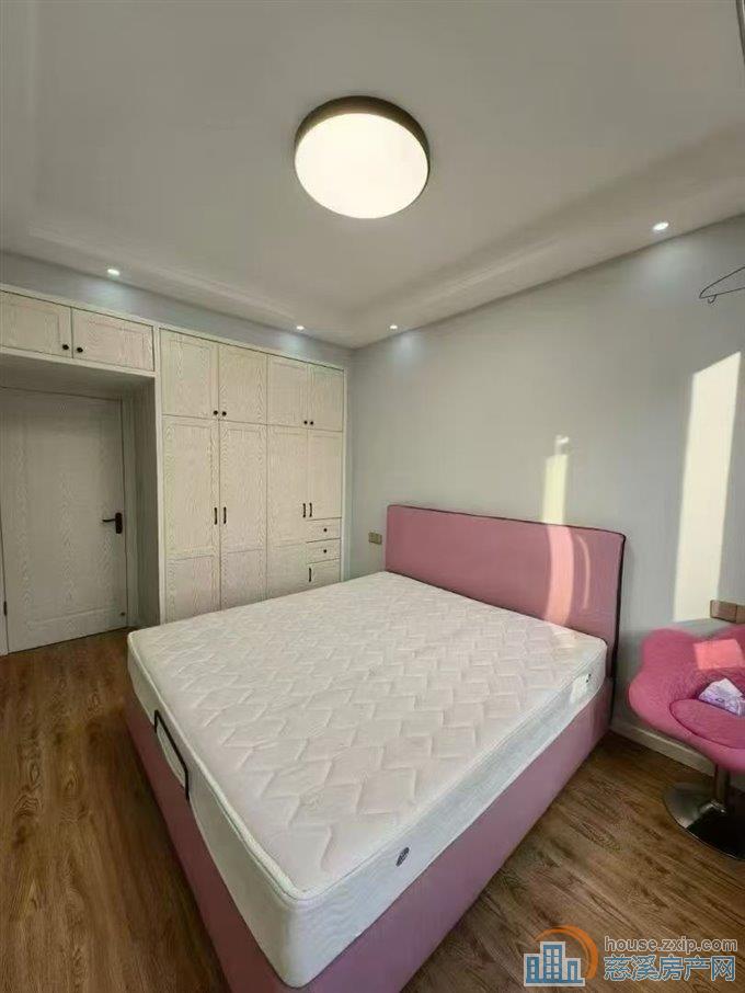 新潮塘南苑60平好楼层精装2室车位储藏间