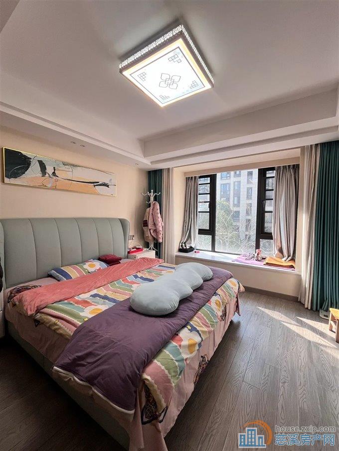 祥生望玥府 精装130平方265万 洋房