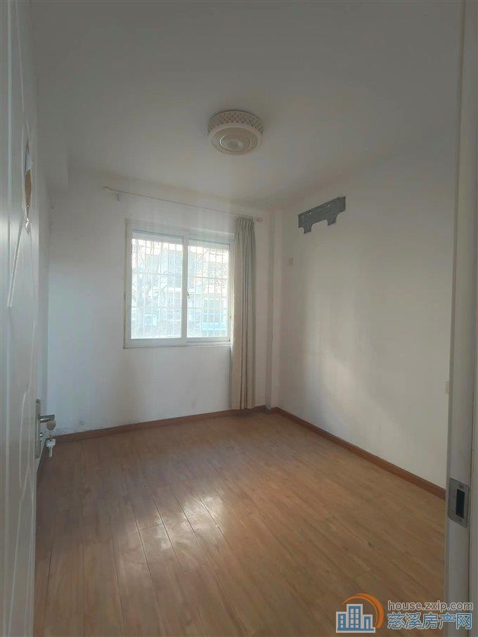 星光家园二期 低楼层 73平方68万