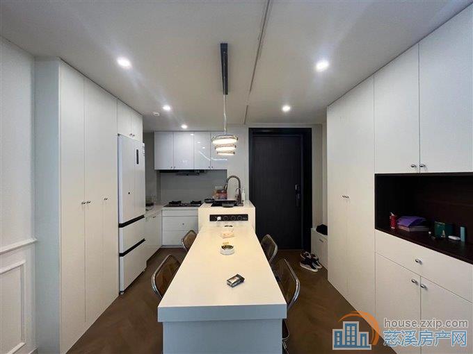 崇文府105平精装可读书