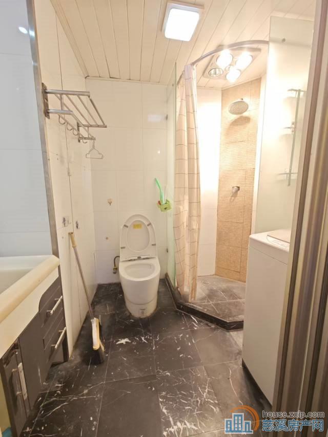 东瑞大厦32平方精装修特价19万