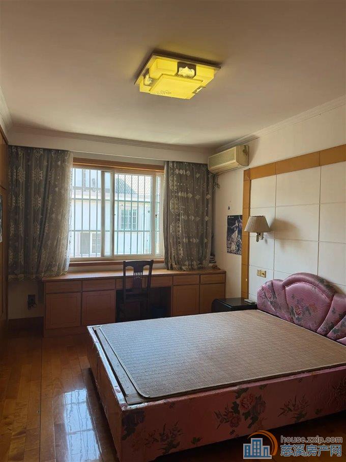 白云公寓161平128万送车库带露台