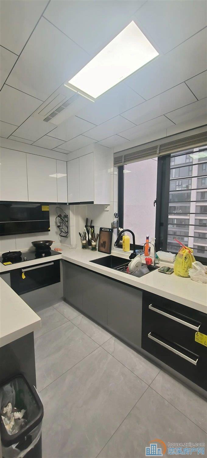 阅江府142平298万全屋地暖带车位