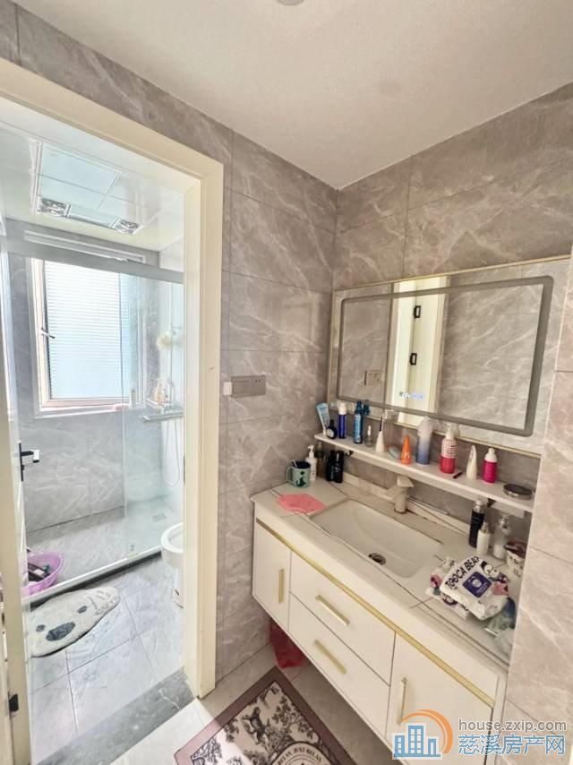 城南梧桐府 精装143平方158万中上层