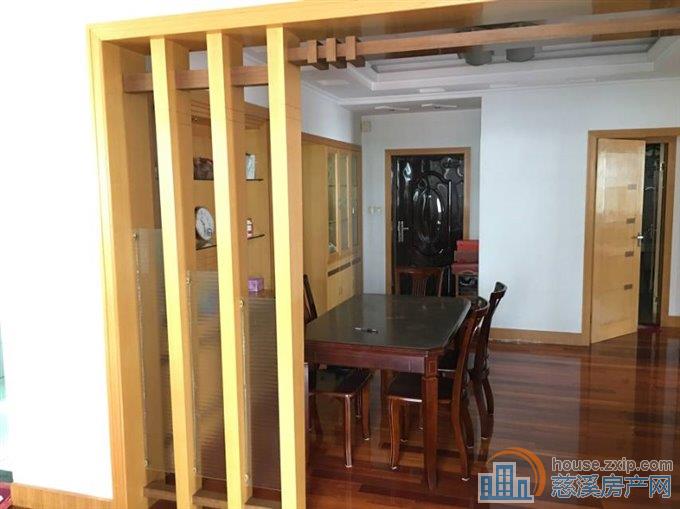 吉祥新村 精装低楼层137平送车库