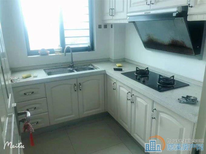 人和家园75平精装2室1800元