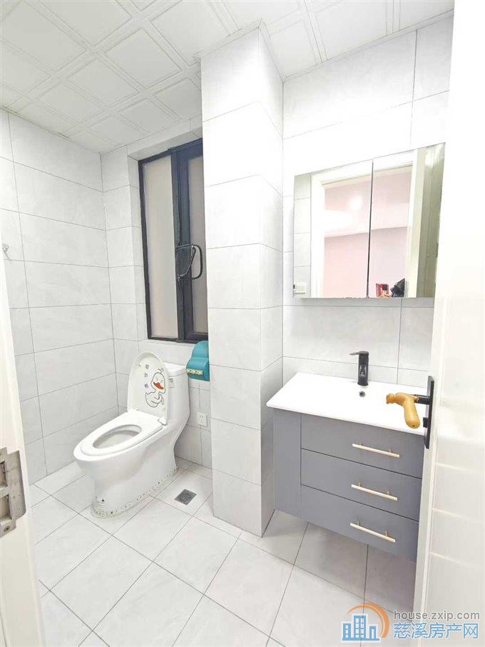 欢乐颂3室2厅2卫精装修直接房源钥匙在