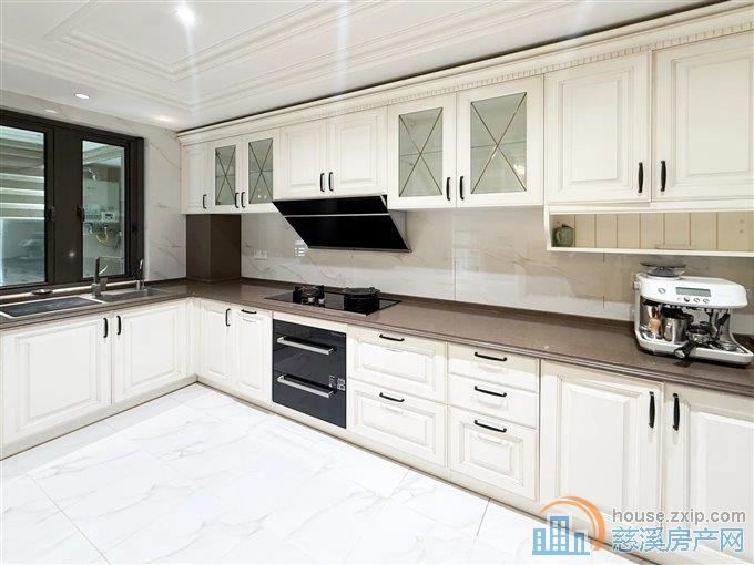 绿城玫瑰园 豪装 双车位 好楼层