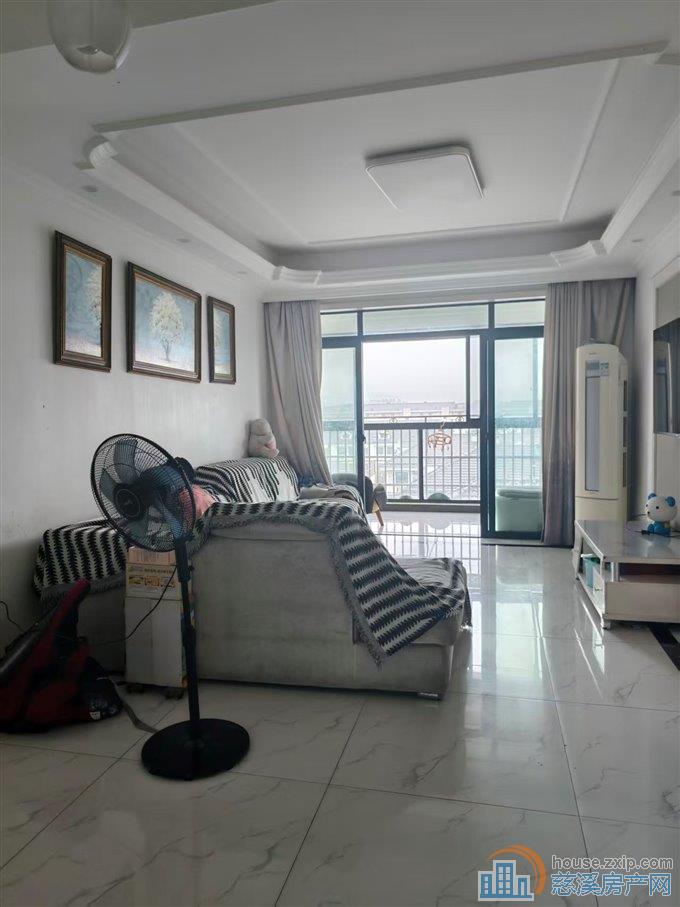 出售白彭小区兴隆苑洋房中间楼层精装带车位