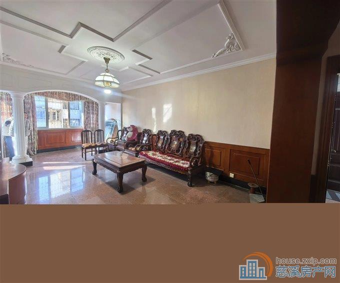 吉祥新村 精装 带大车库 边套