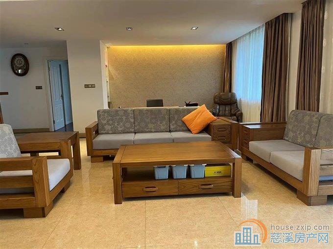 梵石花园195平181万婚装送双车位