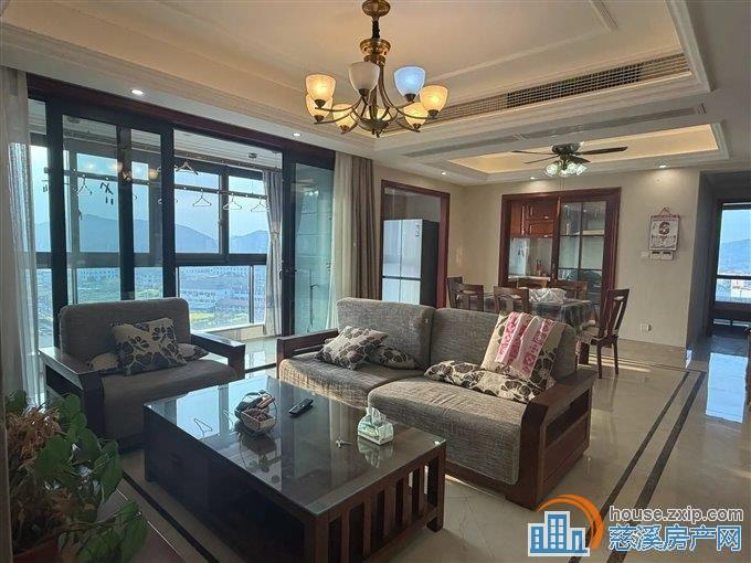 绿城诚园 精装 黄金楼层147平169万