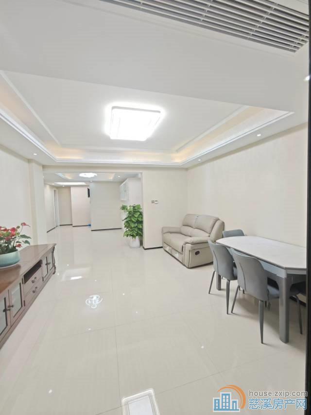 白金湾电梯房层佳132平精装129.8万