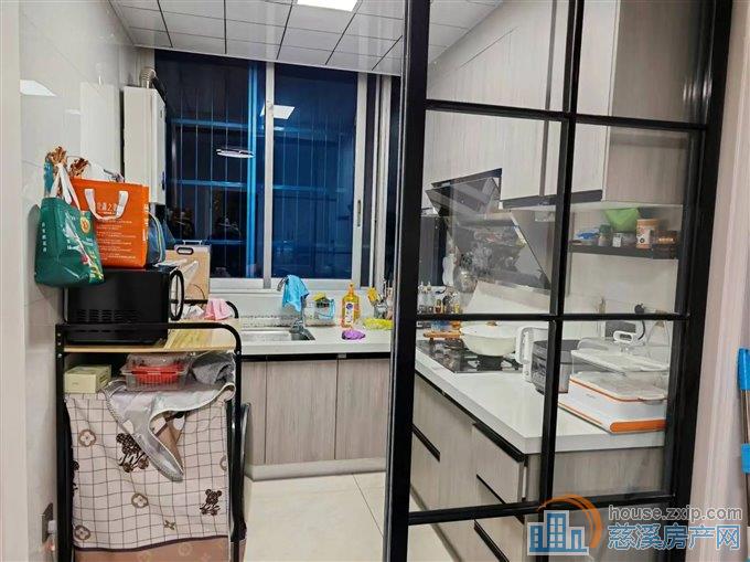 茜苑新村70平115万实验上林书包