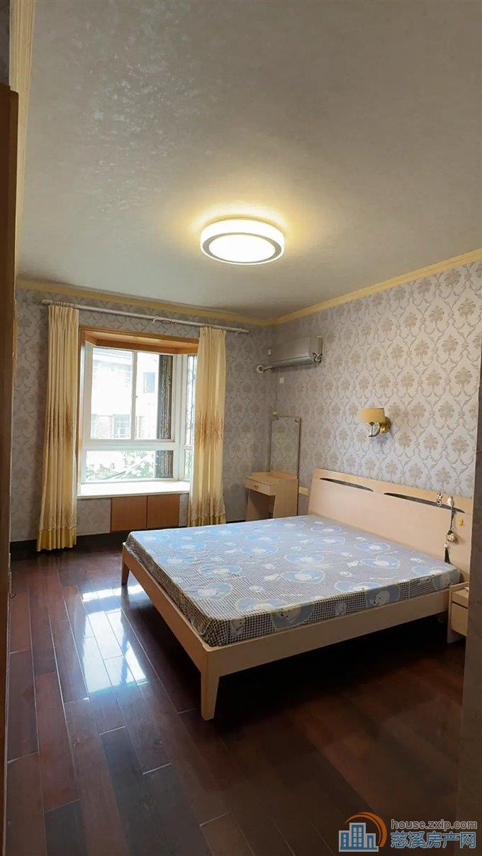 欧景苑 电梯房 153平方125万 精装