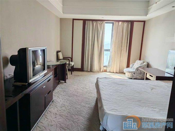 波斯曼多套700-1100元，钥匙在