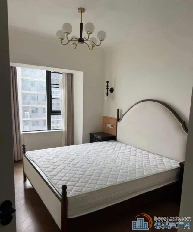 徐龙·崇文府 105平精装 215万