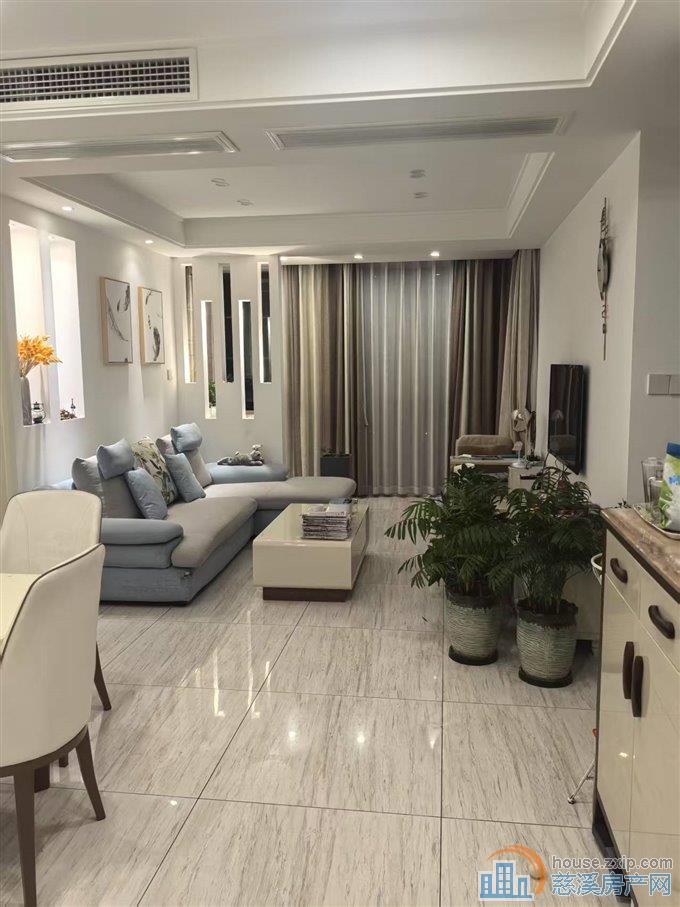 人和家园自住装修 124万 中层