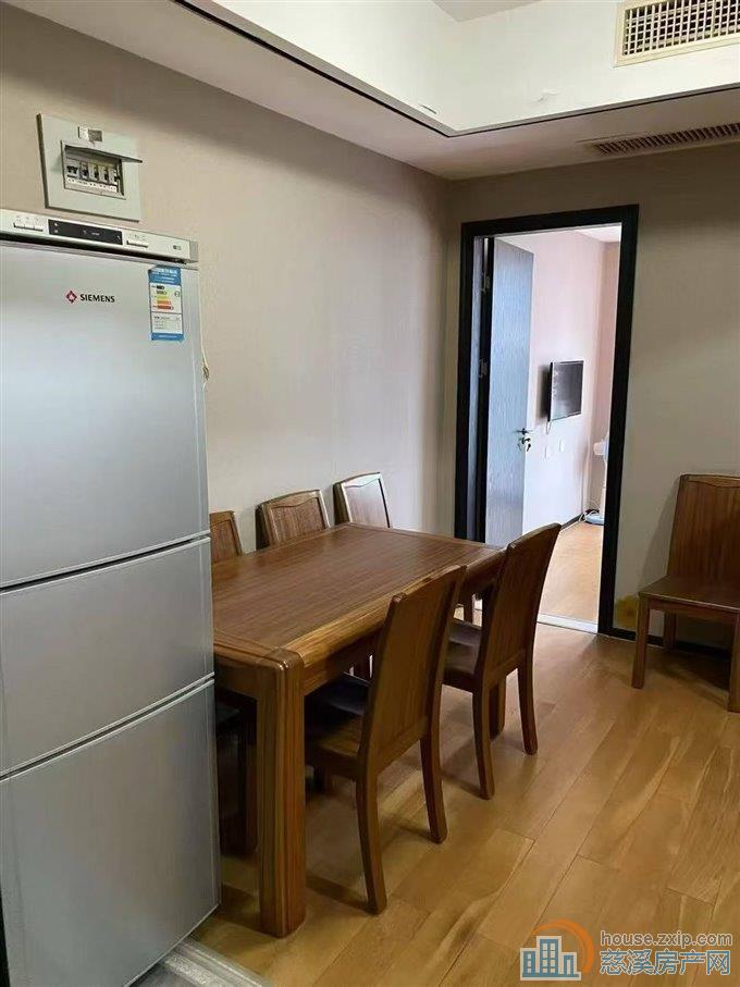 联盛大厦捡漏手慢无82平一口价37.8万