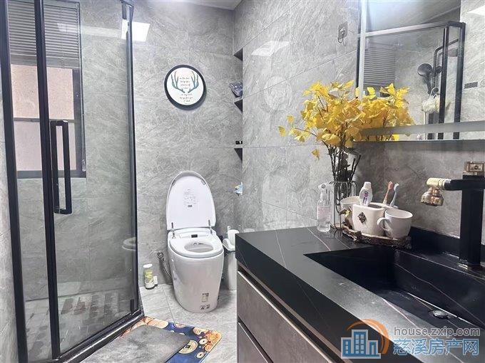 阅江府133平轻奢风228万