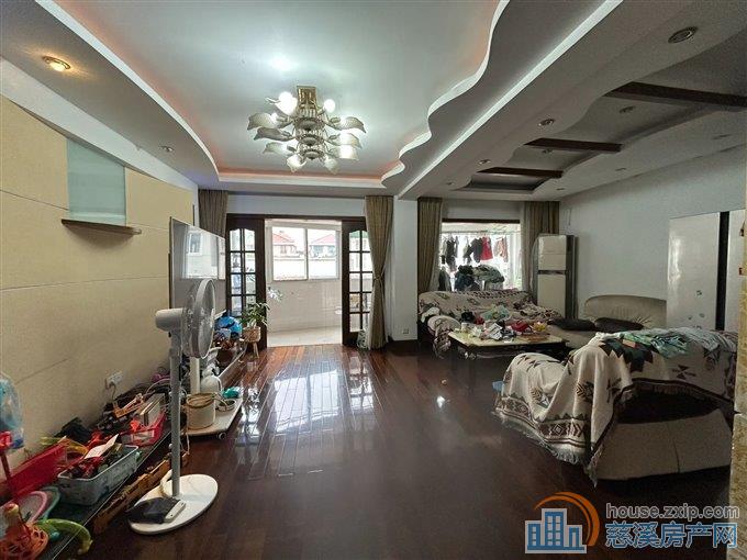 华泰苑161平139万送车库实验书包