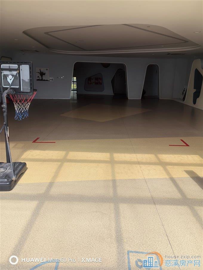 市区办公楼出租三楼四楼共3000平精装