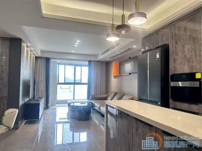 复地二期黄金楼层三间朝南98平精装