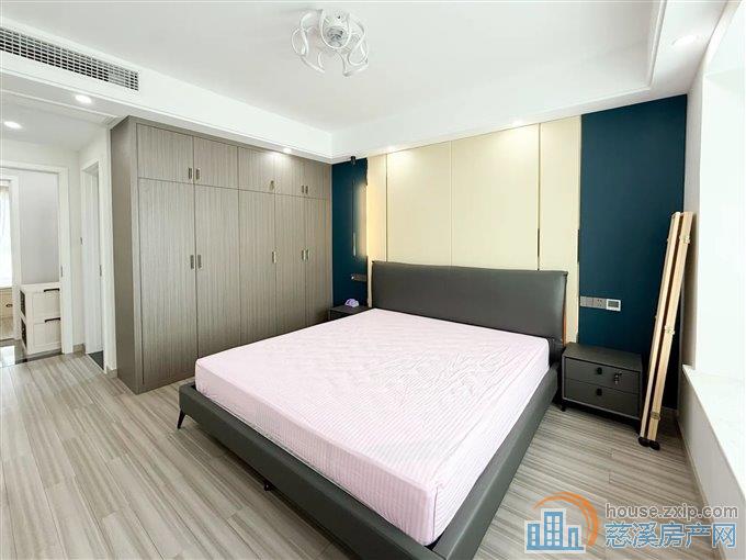 悦华府 131平 精装带车位210万