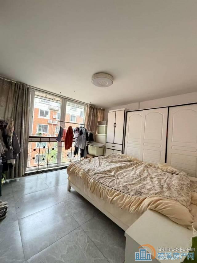 捡漏景和家园东区精装3楼89平带车库