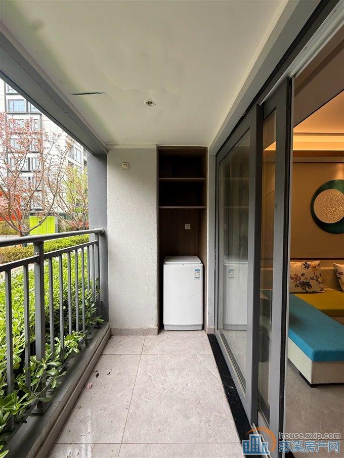 东原芳满庭83平80万精装修洋房