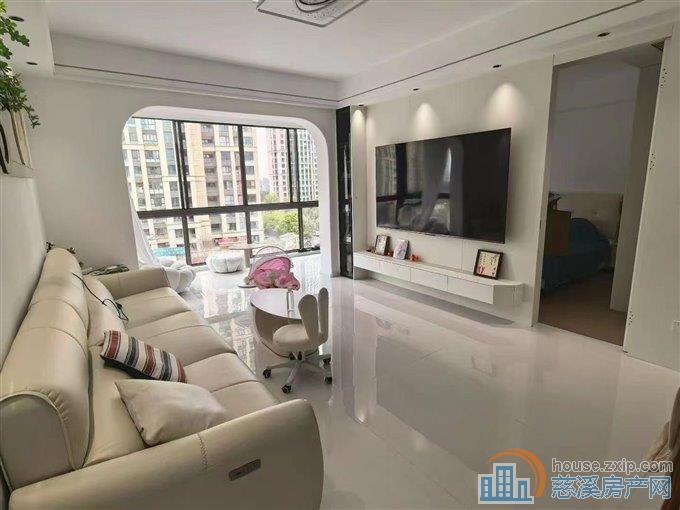 保利.府院江南洋房127平245万