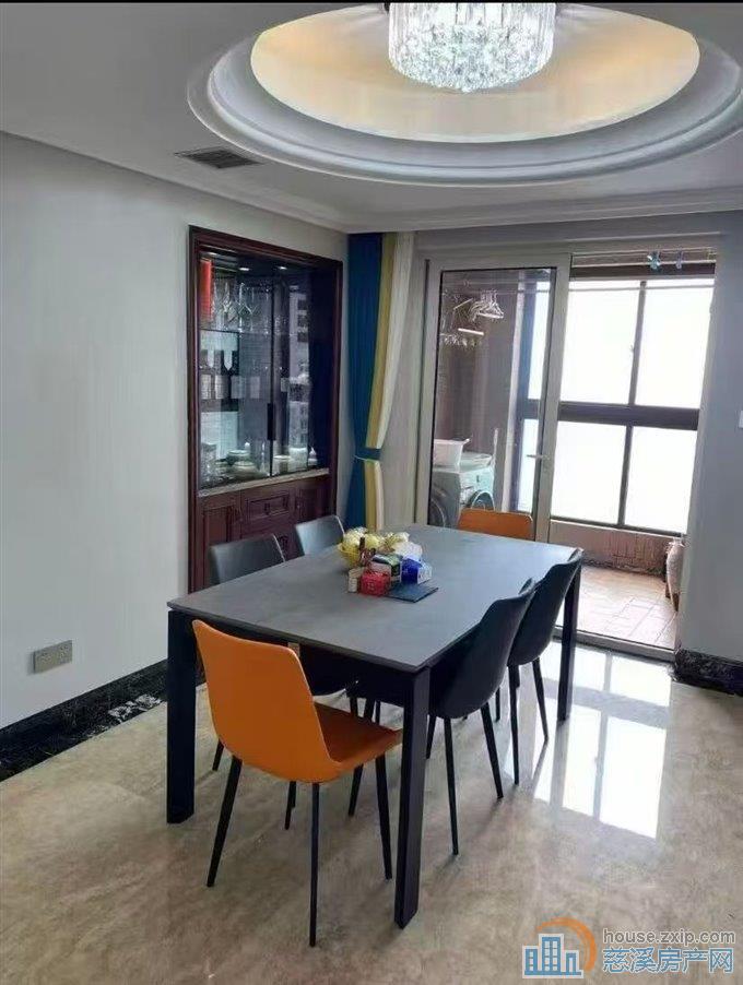 提香公寓143+车位豪华装修直接房源钥匙