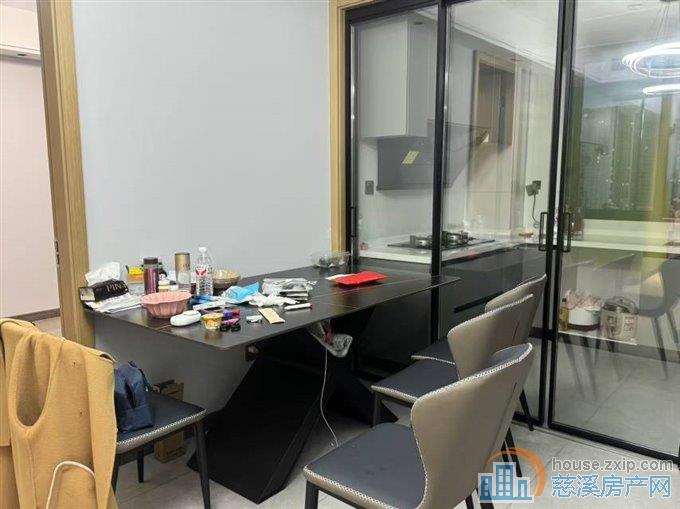 青樾府 平现代精装修 品牌家电送车位