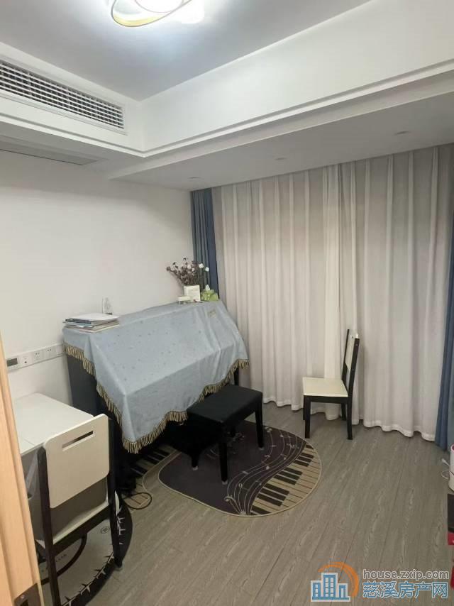  芳满庭黄金楼层精装修一口价93万直接房