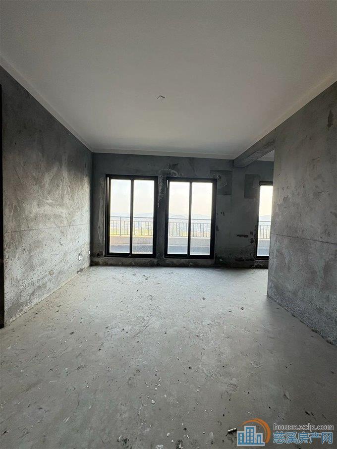 特价 翡丽湾 一梯一户 三间朝南