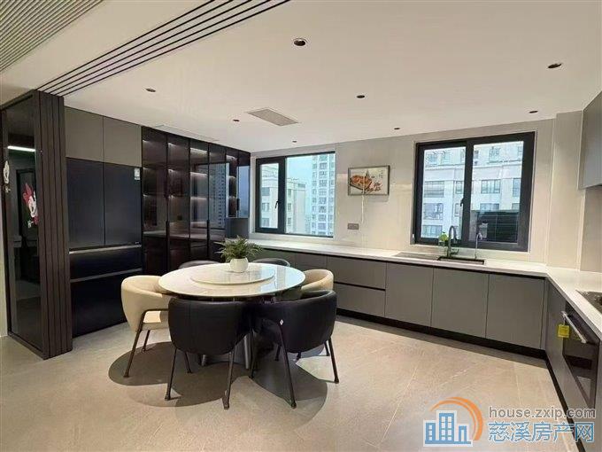 上河檀府洋房143平方拎包入住