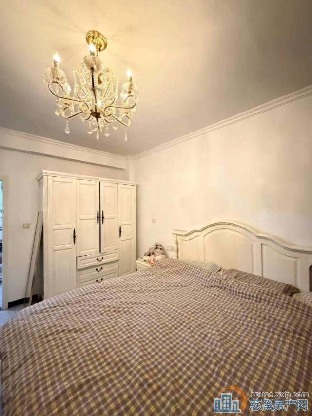 捡漏景和家园东区精装3楼89平带车库