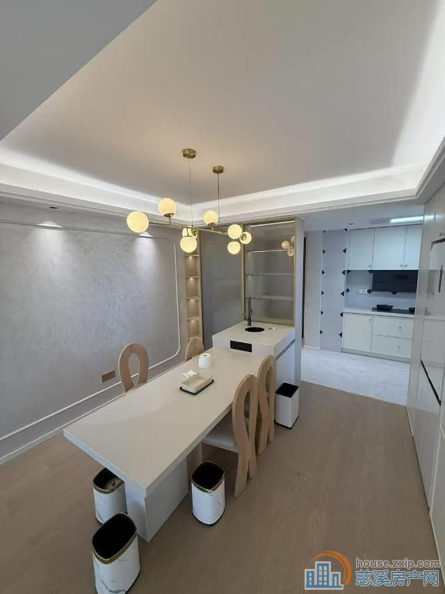 湖樾云著129平全新豪装从未入住好楼层