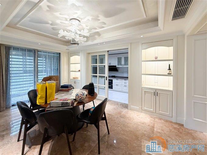 玫瑰园 豪华装修 275平 680万