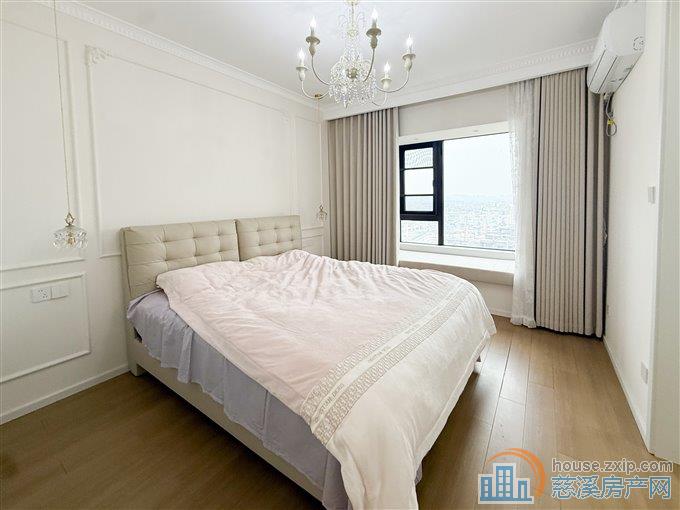 红星天铂佳苑93平99.8万送车位