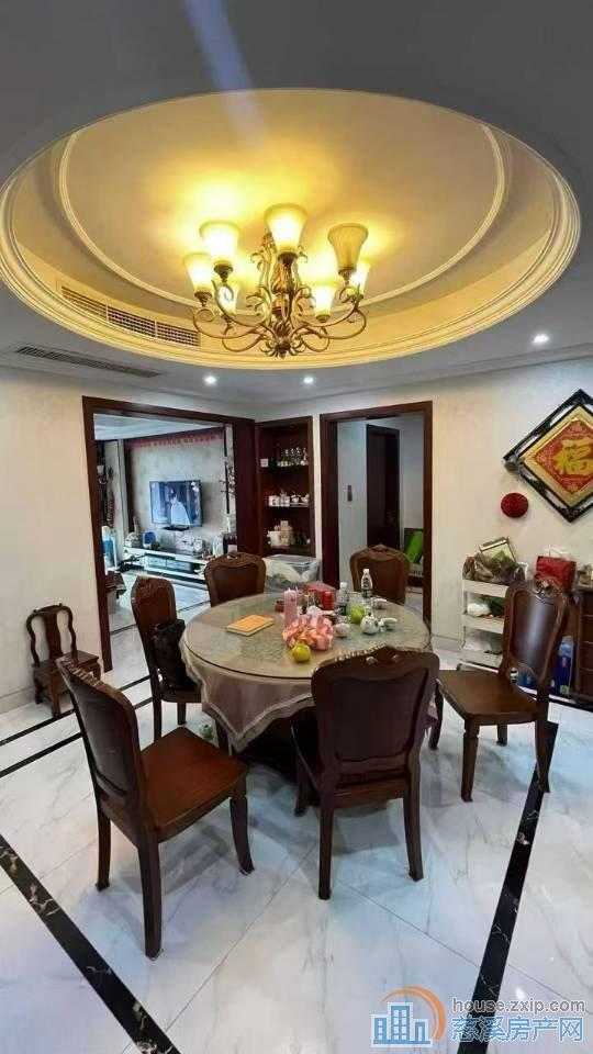 柏顿嘉园楼层佳128平朝南精装138万