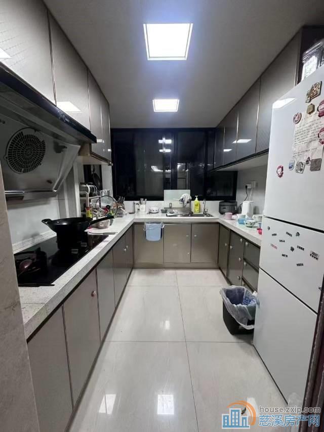 ✔城市桃源✔115平118万，捡漏房