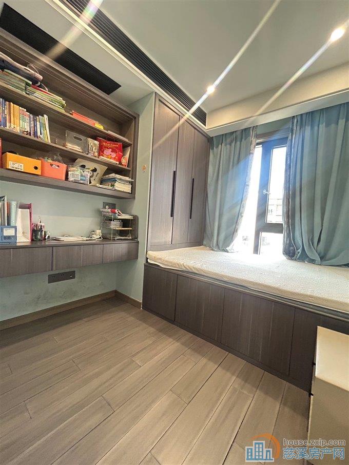 特价珑玥府楼顶楼家具家电齐