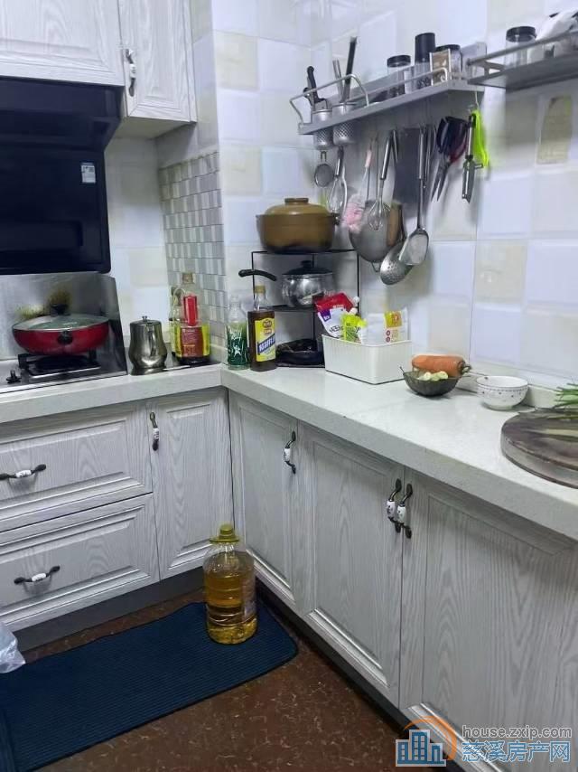 人和家园稀缺户型107平三室精装105万